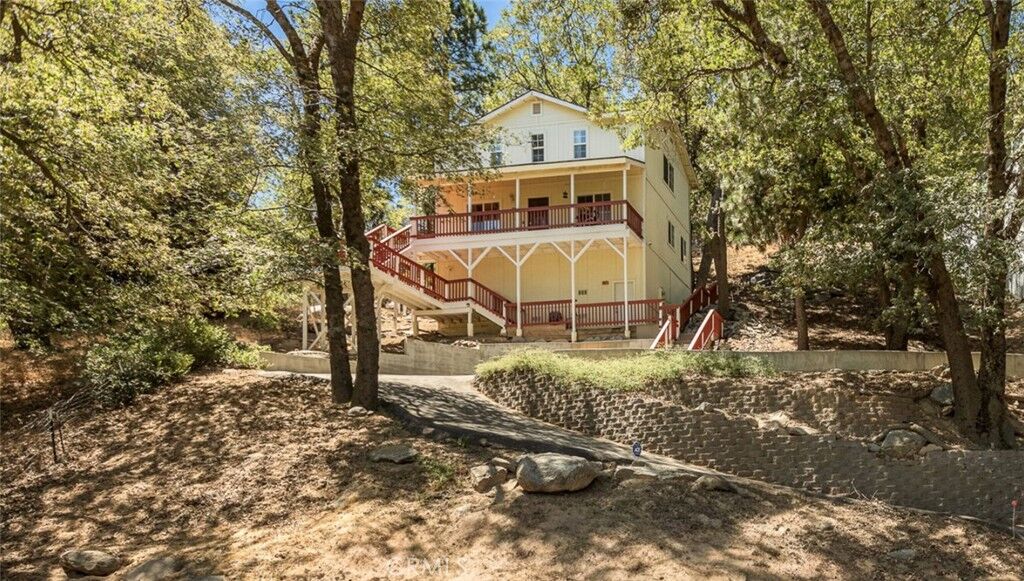 Property Photo: 24071 Fern Glen CA 92325