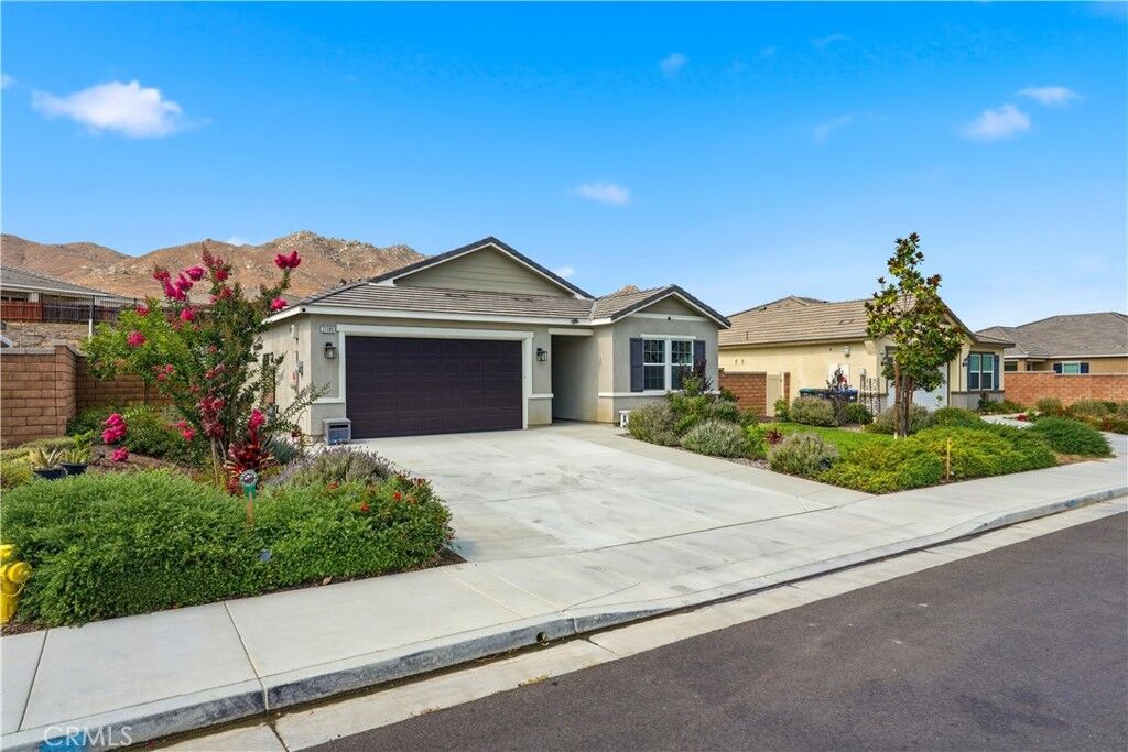 Property Photo:  21185 Telegraph  CA 92507 
