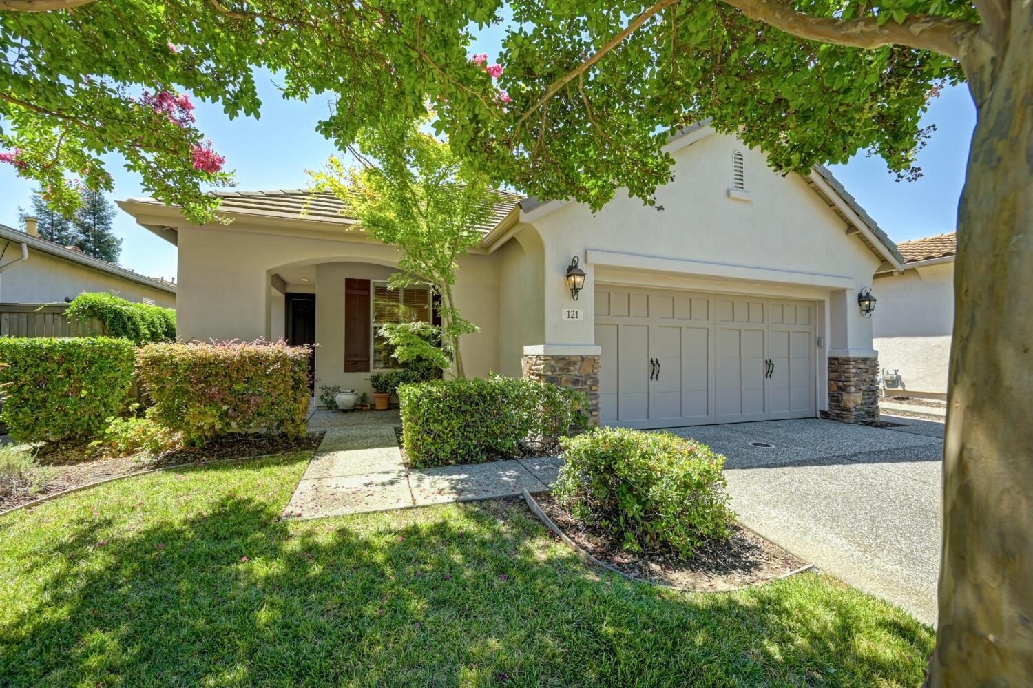 Property Photo:  121 Perzaul  CA 95835 