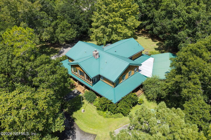 Property Photo: 11603 West Court Boulevard FL 32218