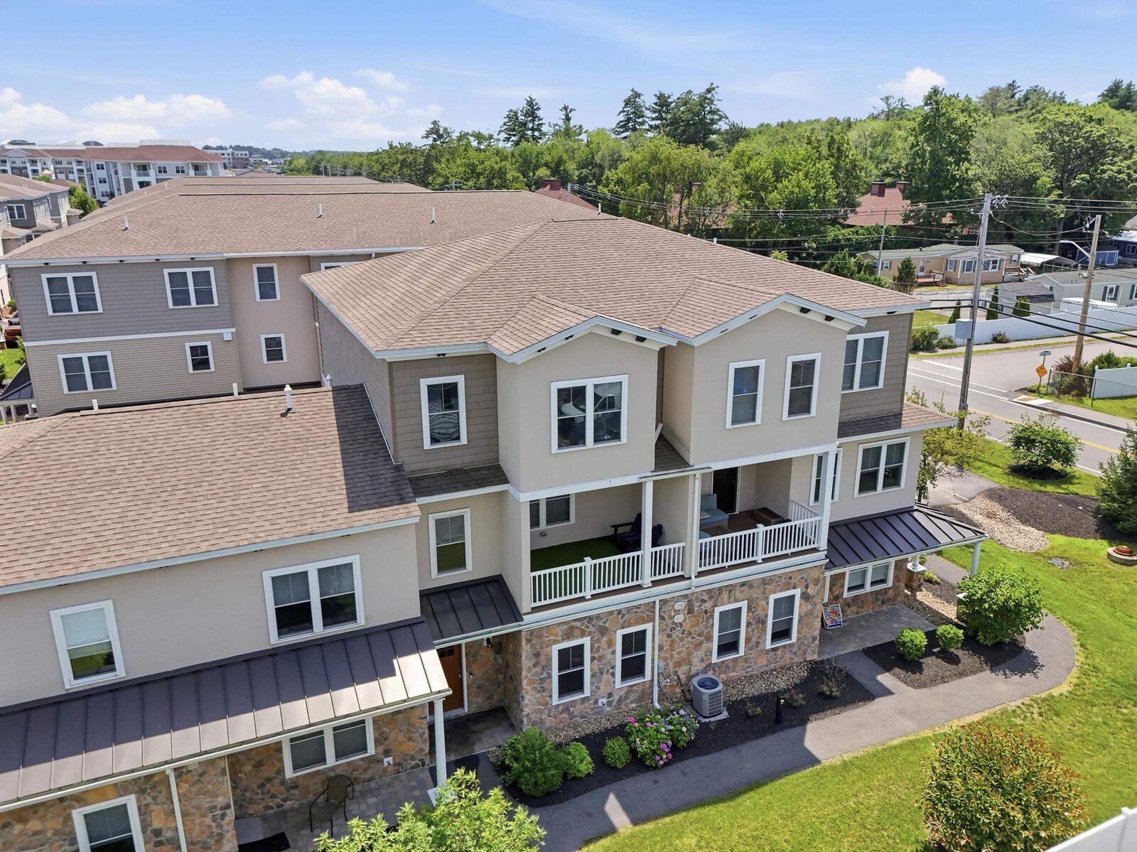 Property Photo:  10 Milano Way  NH 03079 