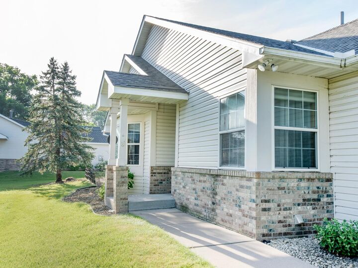 Property Photo:  2144 Albemarle Court N  MN 55113 