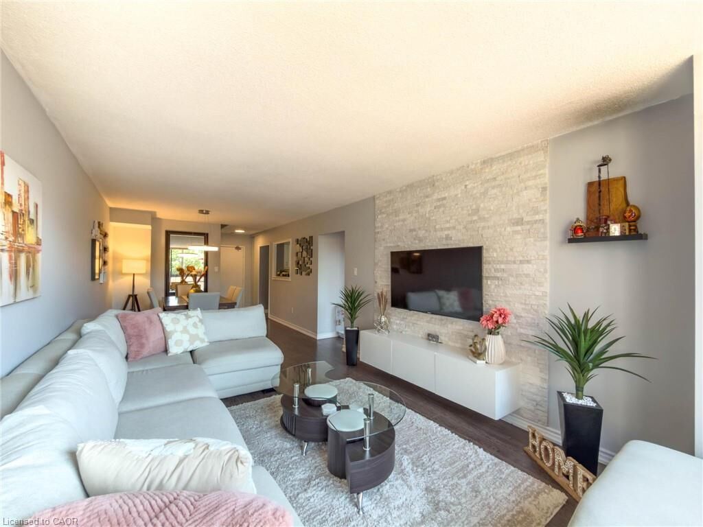Property Photo: