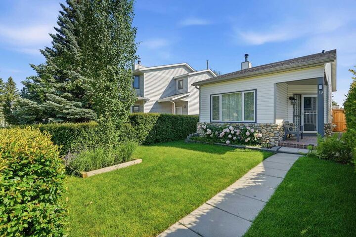 Property Photo: 19 Millcrest Way SW AB T2Y 2M4