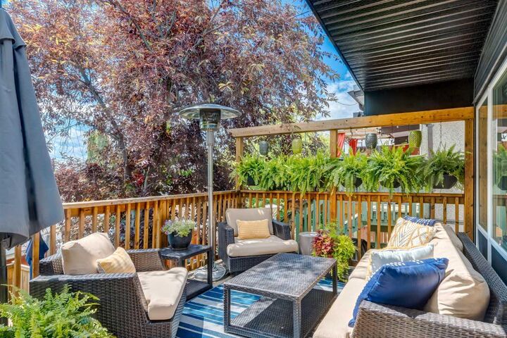 Property Photo: 2031 30 Avenue SW AB T2T 1R3