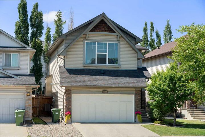 Property Photo:  1258 New Brighton Drive SE  AB T2Z 0W3 