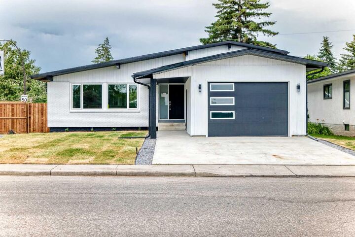 1204 Lake Sylvan Drive SE — photo 1