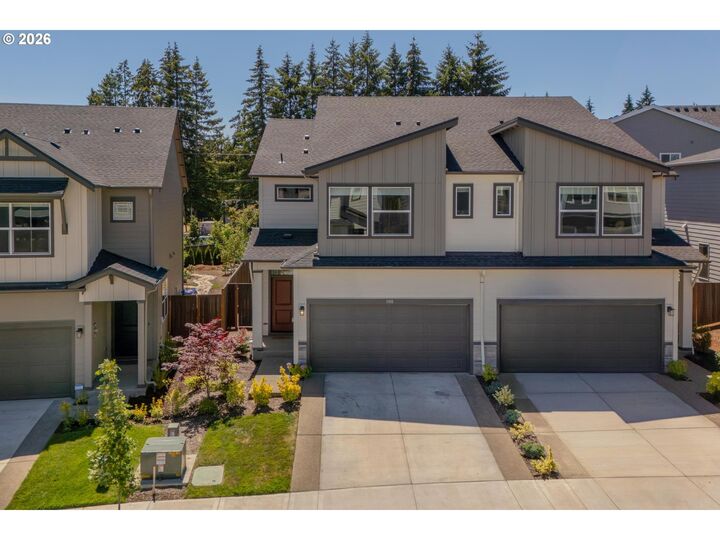 Property Photo:  908 Rosebud Ct  OR 97116 