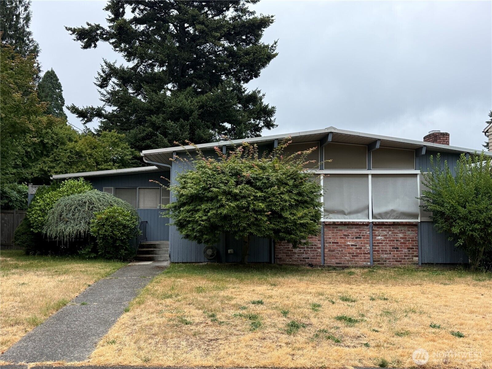 Property Photo:  6024  33rd Avenue NE  WA 98115 