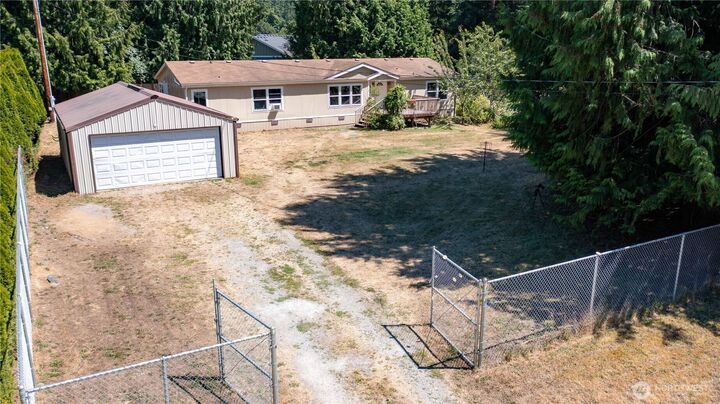 Property Photo: 1069 Ellie Lane WA 98282