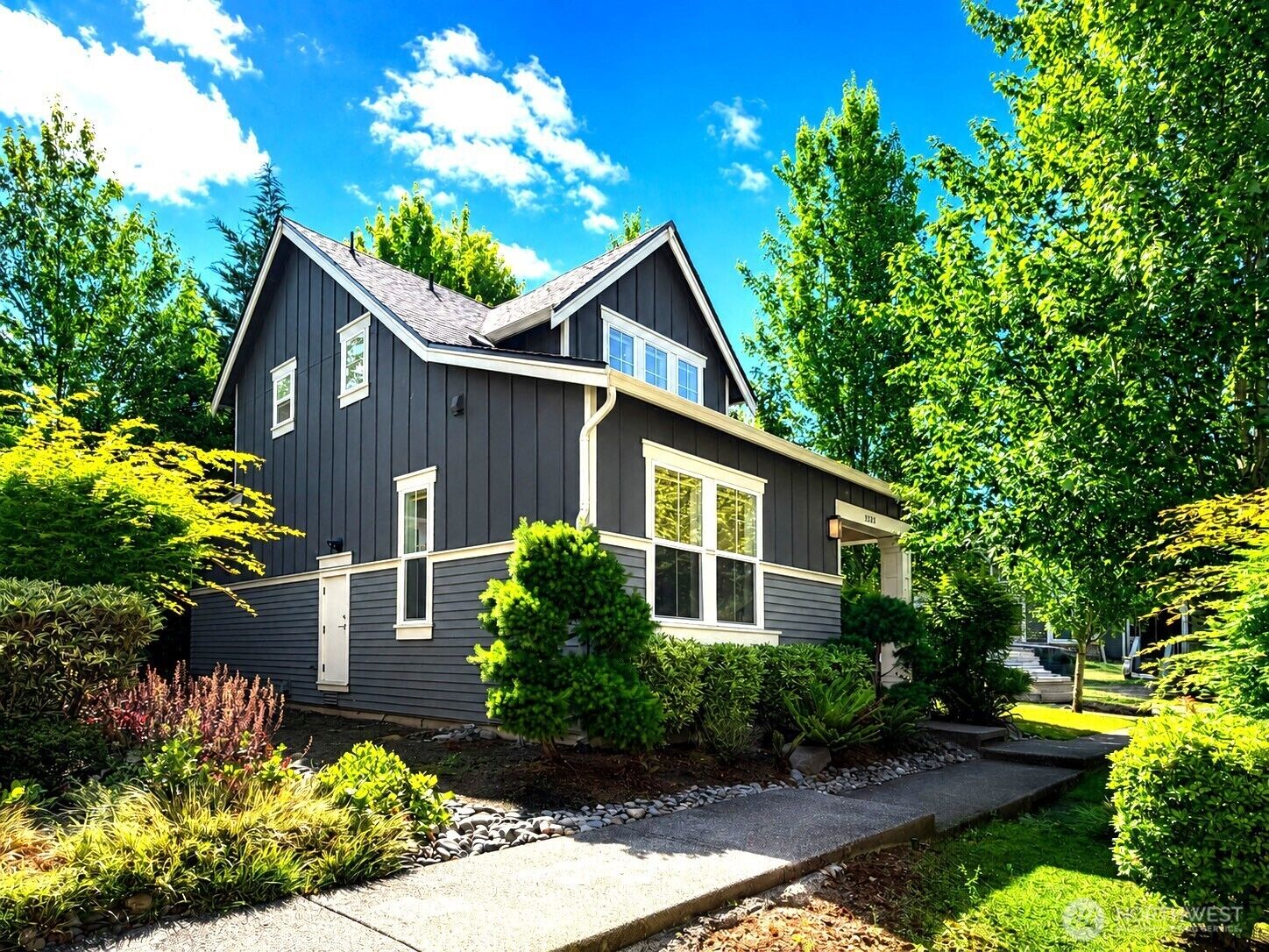 Property Photo: 11518 157th Court NE WA 98052