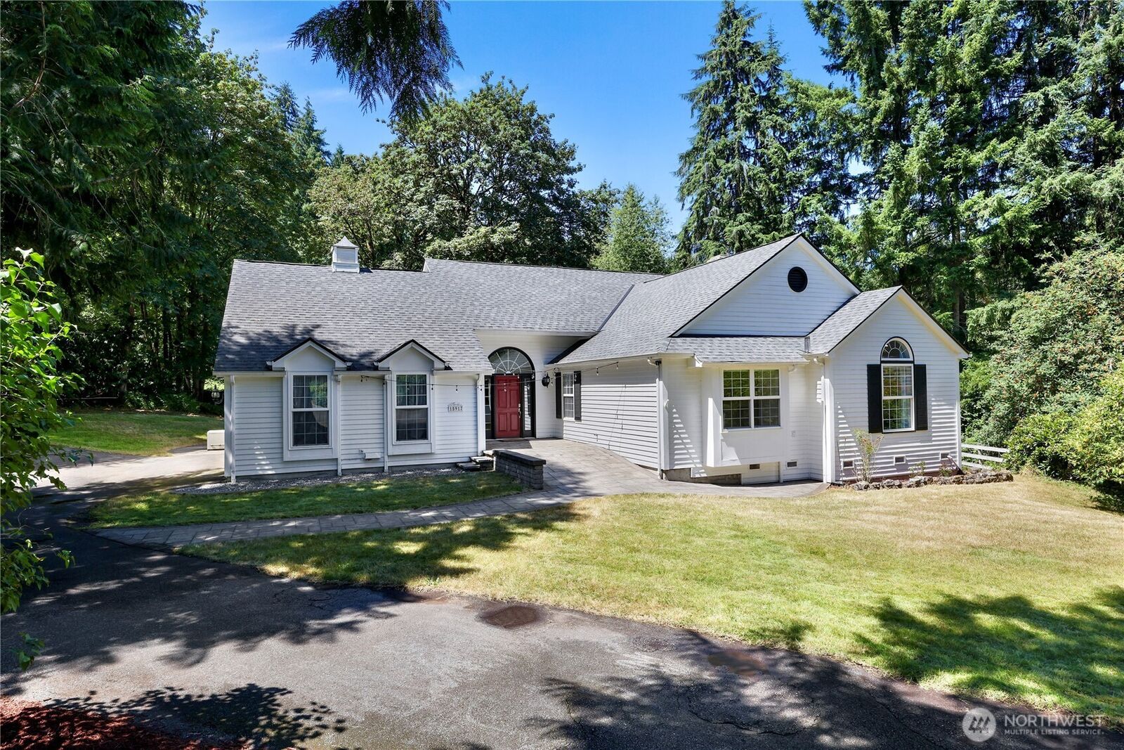 Property Photo:  15917  183rd Place NE  WA 98072 