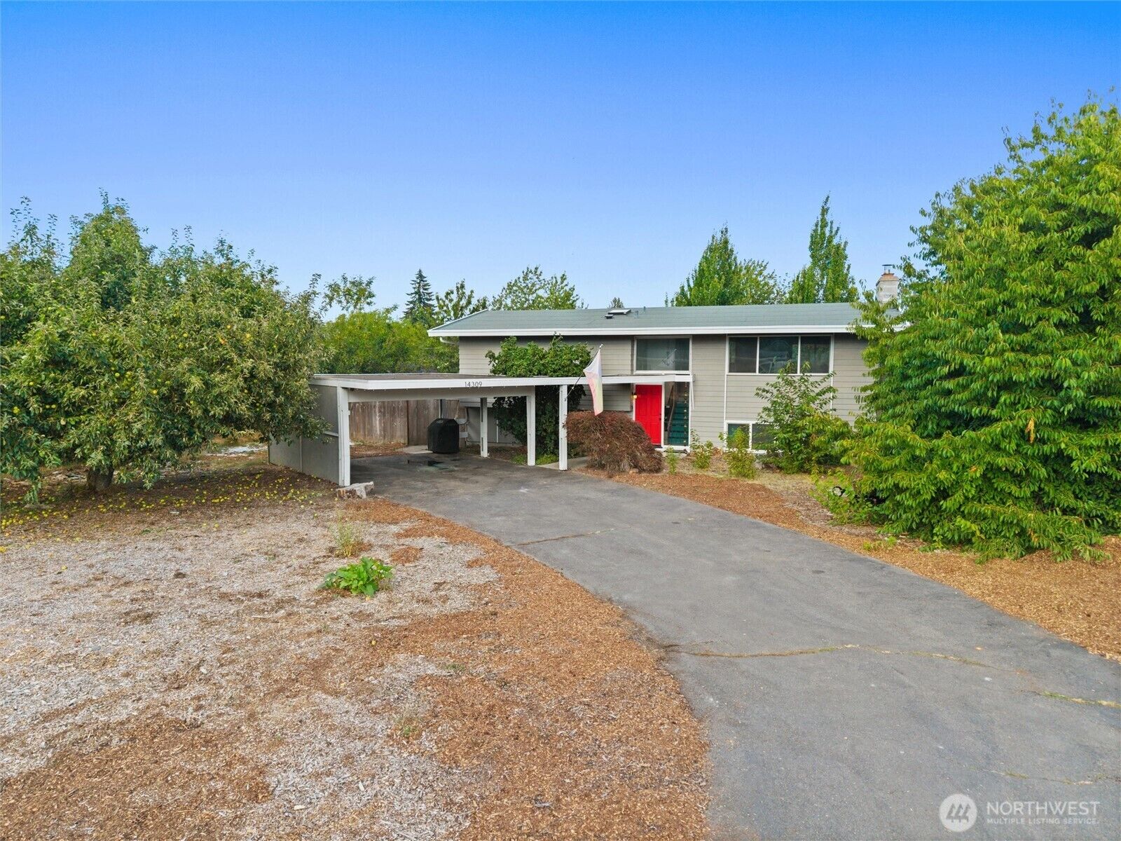 Property Photo: 14309 Golden Given Road E WA 98445