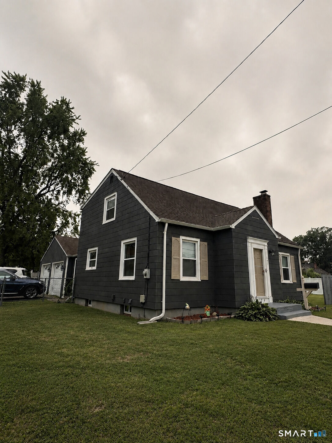 Property Photo:  861 Tolland Street  CT 06108 