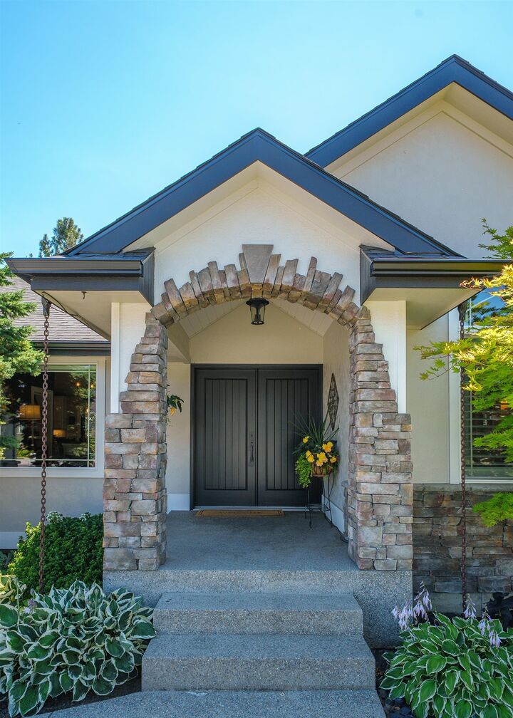 Property Photo:  2405 W Stratton Ave  WA 99208 