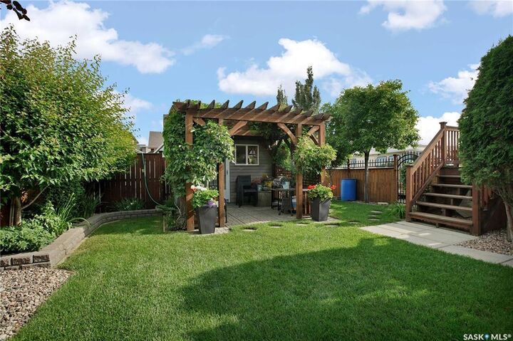 Property Photo:  412 Lyle Crescent  SK S0K 4S1 