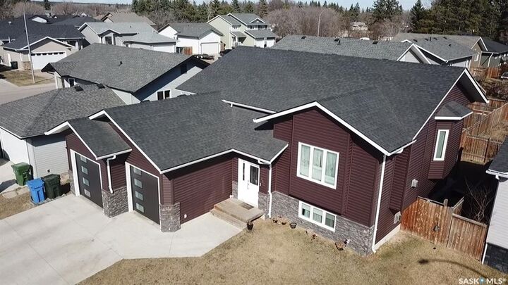 Property Photo: 857 Madsen Place SK S6V 2L6