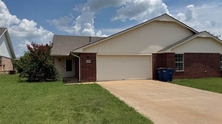 Property Photo:  4807-4809 N Britton Drive  OK 74075 