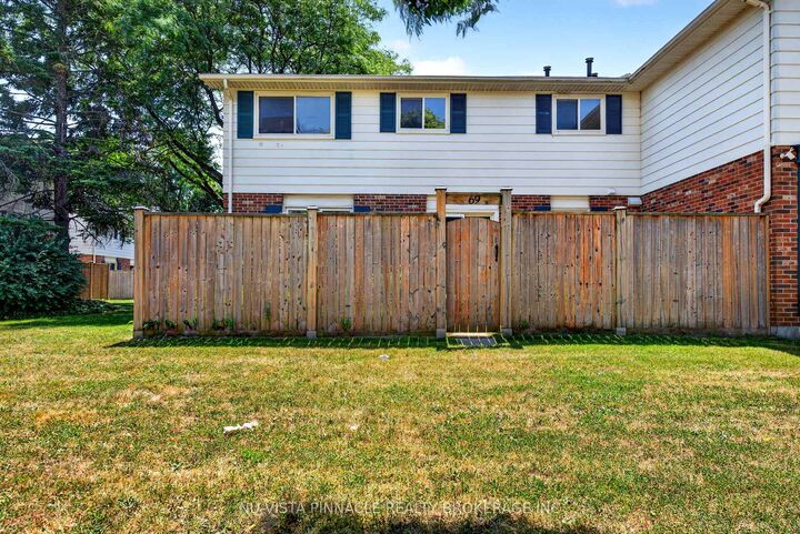 Property Photo: 69 Conway Drive ON N6E 2H4