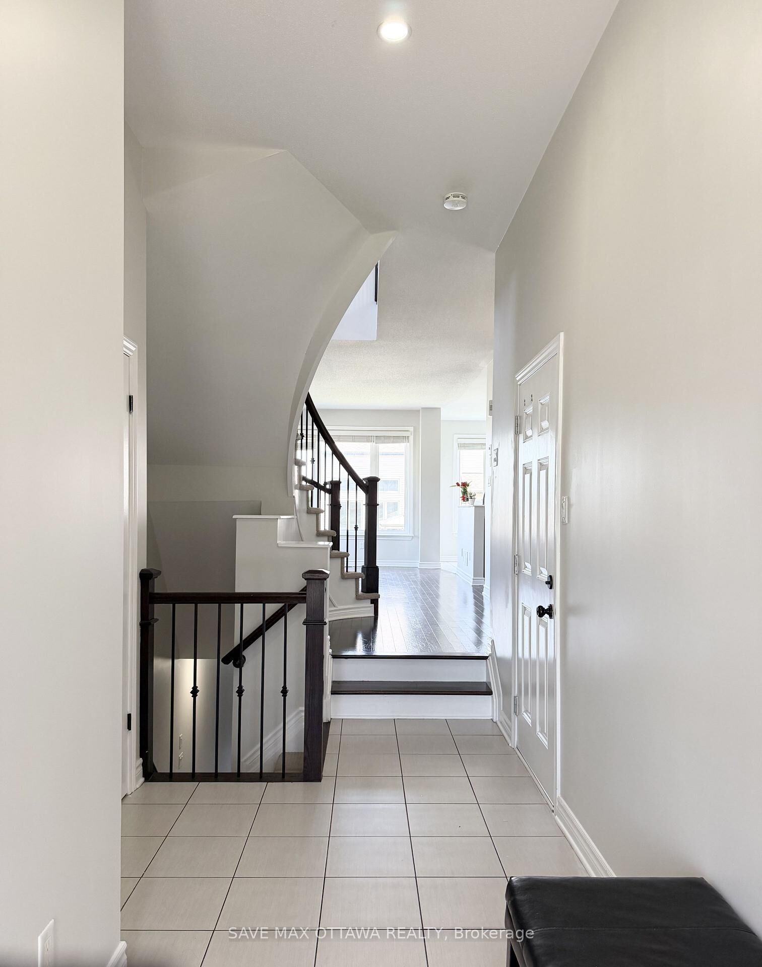 Property Photo:  100 Popplewell Crescent S  ON K2J 5R3 