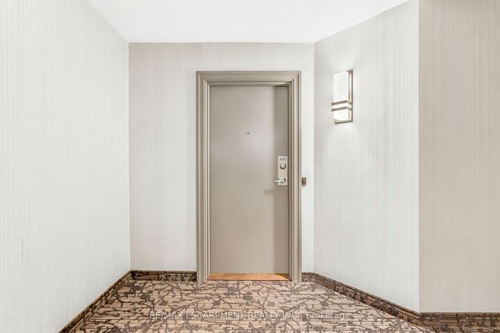 Property Photo:  1201 North Shore Boulevard E 1003  ON L7S 1Z5 
