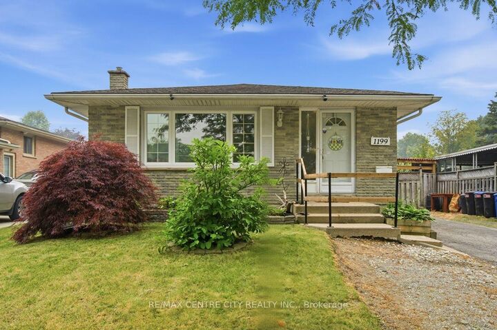 Property Photo: 1199 Jalna Boulevard ON N6E 2A6