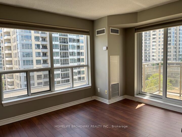 Property Photo: 19 Barberry Place 614 ON M2K 3E3
