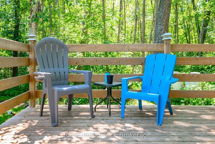 Property Photo: 57 Rollie's Bay Road ON K0L 1R0