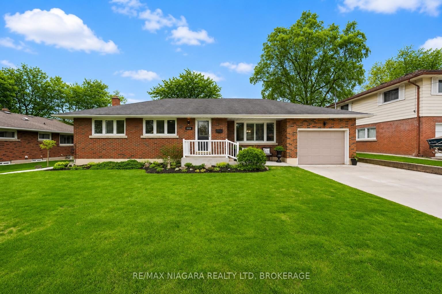 Property Photo:  5938 Stevens Street  ON L2E 3A3 