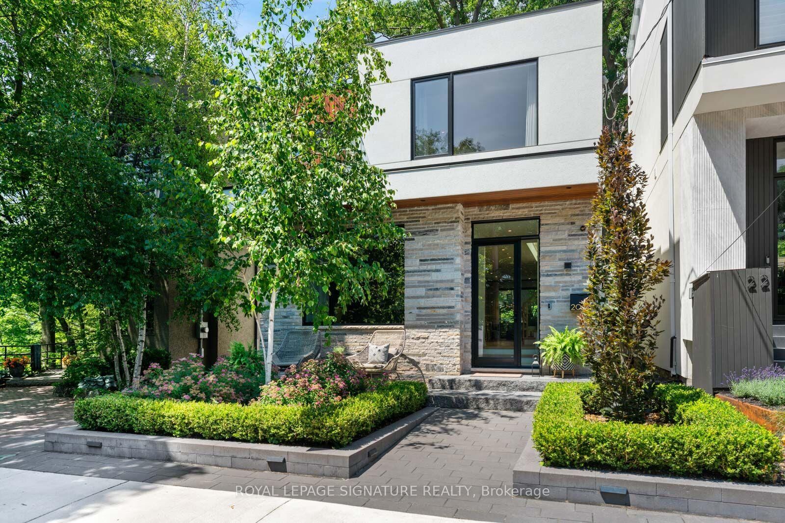 Property Photo: 20 Duart Park Road ON M4E 1J2