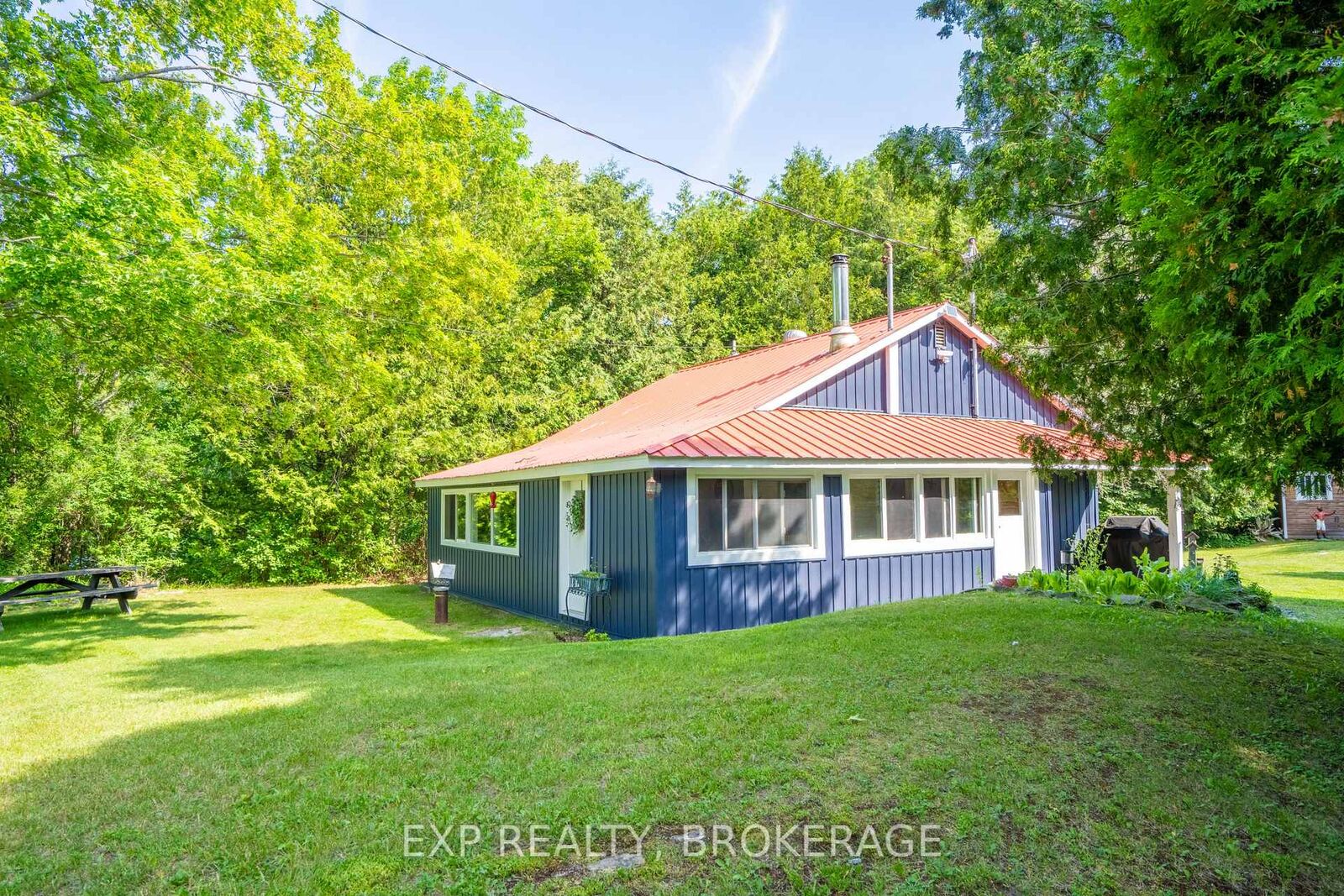 Property Photo: 1026 Arcol Road ON K0H 2J0