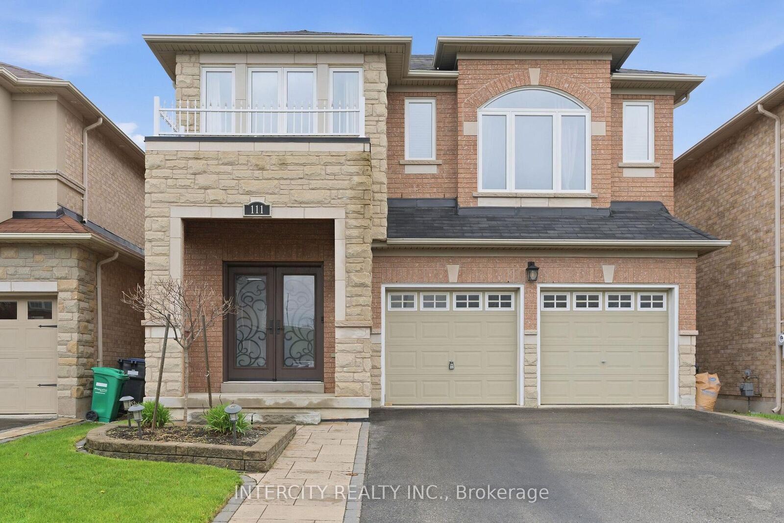 Property Photo: 111 Fandango Drive ON L6X 0P8