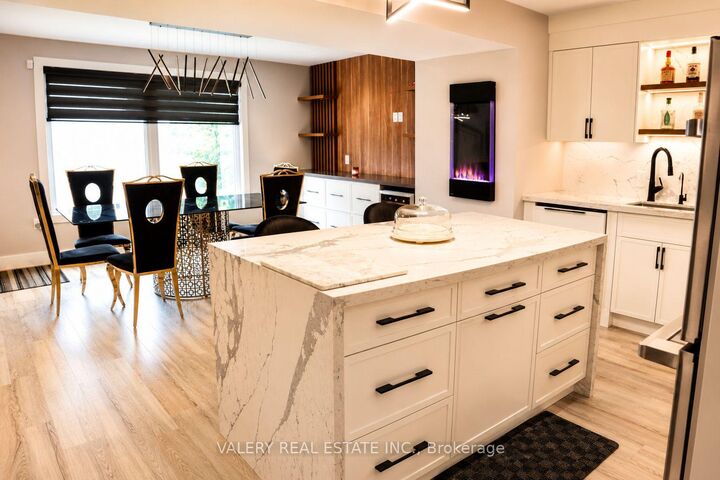 Property Photo:  33 Chilton Dr. Drive  ON L8J 1L4 