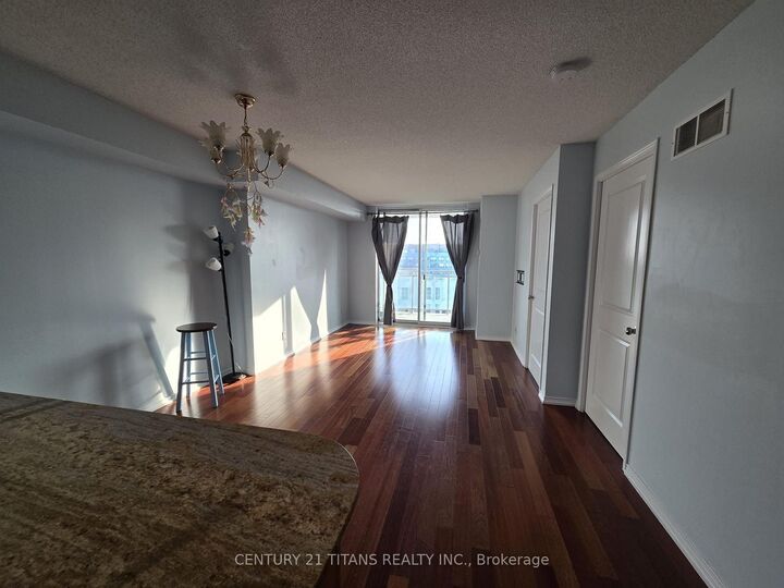 Property Photo:  8 Rosebank Drive 9F  ON M1B 5Z3 