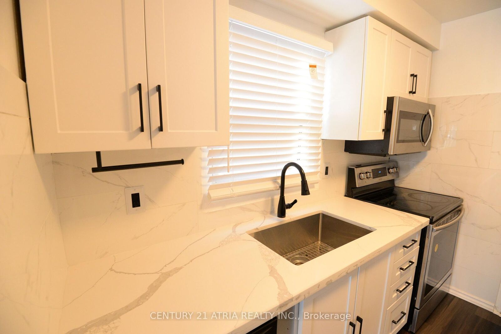 Property Photo: 87 Radford Drive ON L1T 2E2