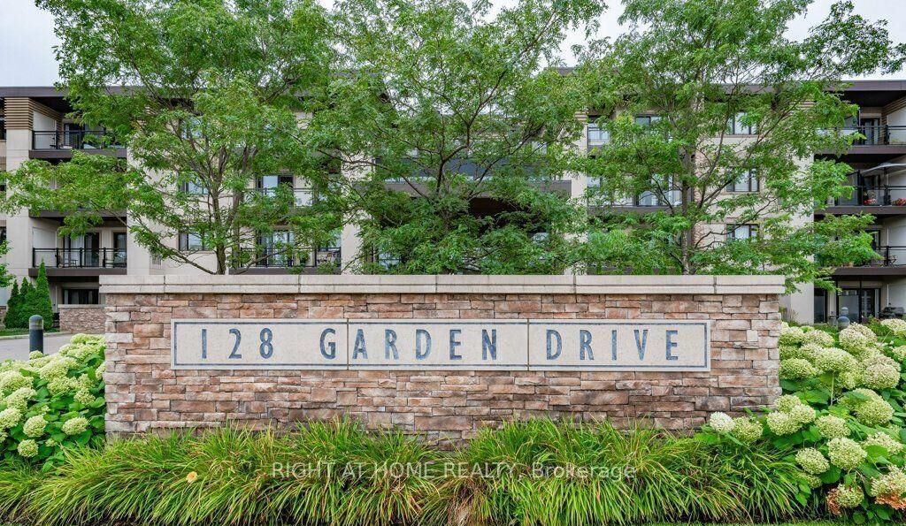 Property Photo:  128 Garden Drive 419  ON L6K 2W5 