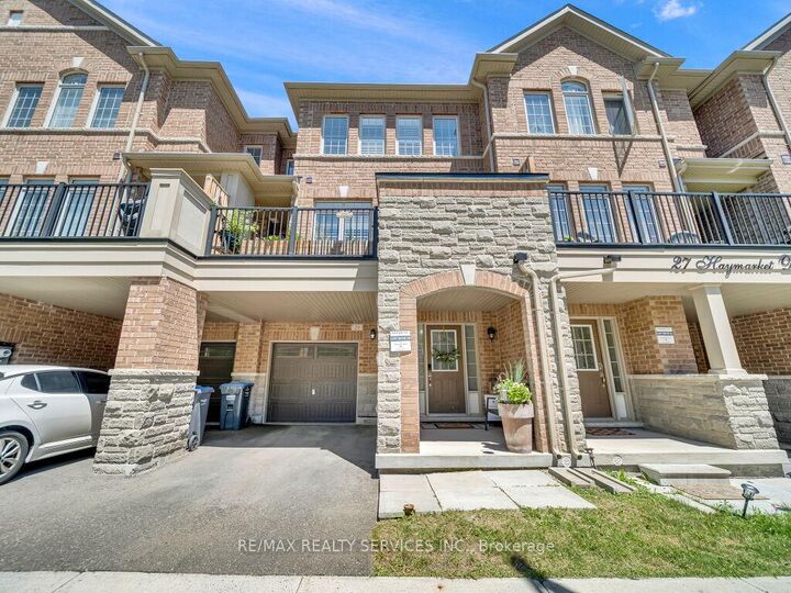 29 Haymarket Drive — photo 1