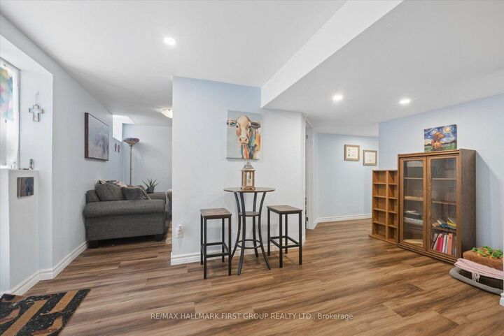 Property Photo:  16 Rushbrooke Way  ON L1Z 2C4 