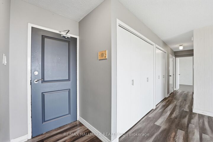 Property Photo: 101 Prudential Drive 615 ON M1P 4S5