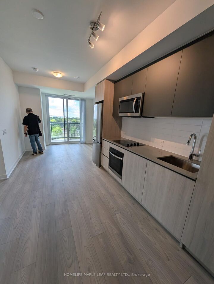 Property Photo: 5858 Yonge Street 1123 ON M2M 0C6
