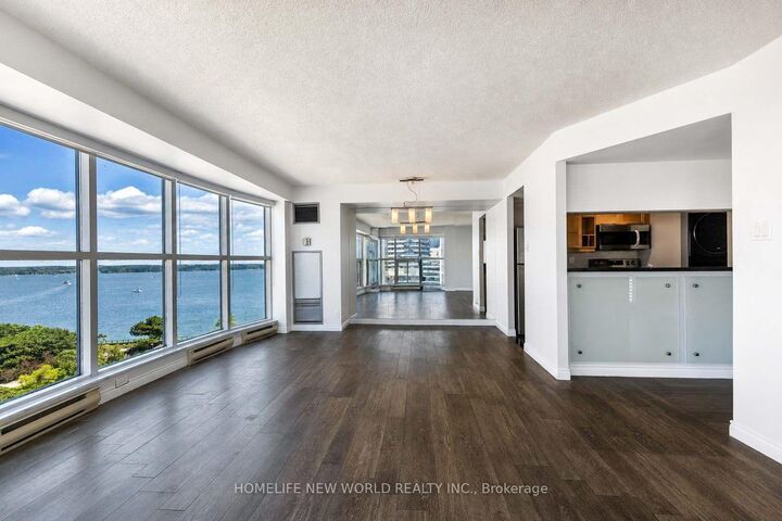 Property Photo: 77 Harbour Square 1602 ON M5J 2S2