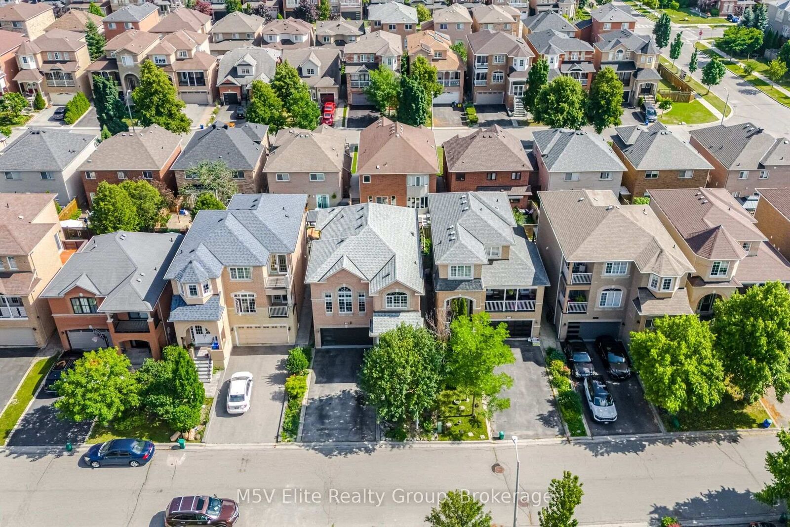 Property Photo: 168 Sail Crescent ON L6A 2Z2