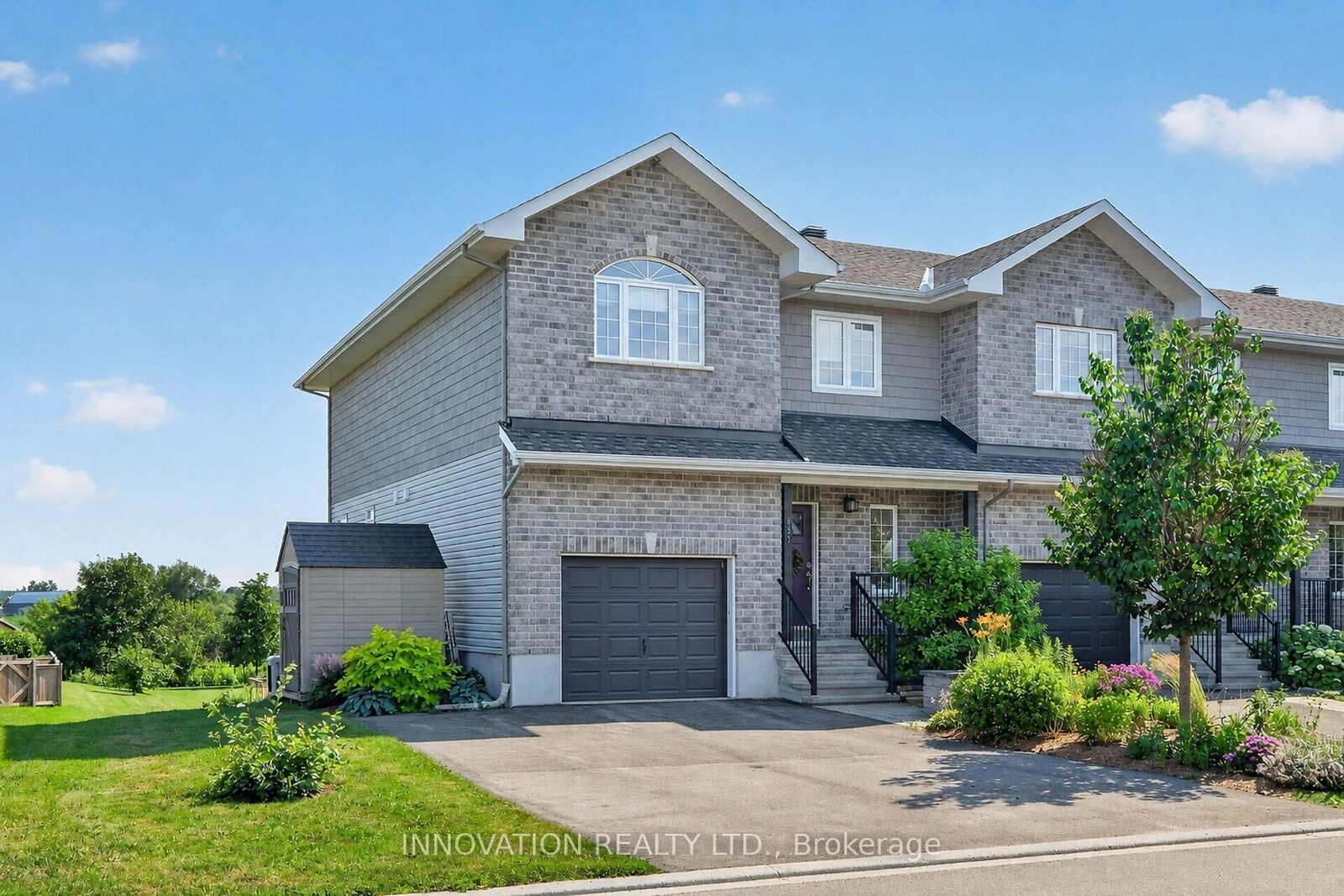 Property Photo:  657 Meadowridge Circle  ON K0A 1L0 