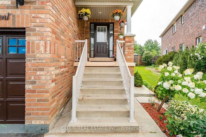 Property Photo: 29 Timbertop Crescent Upper Level ON L6R 3J1