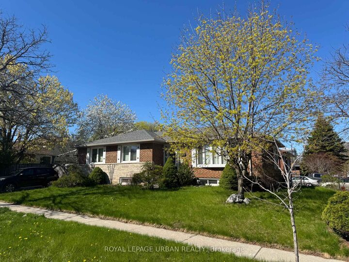 Property Photo: 126 Marilake Drive ON M1S 1V9