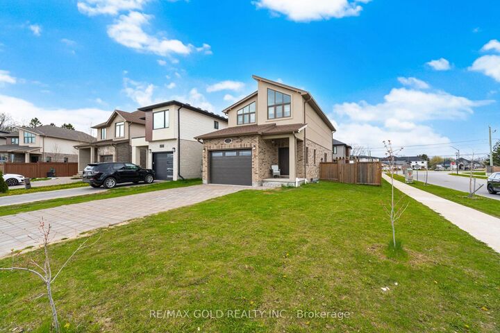 Property Photo:  2439 Daisy Bend  ON N6M 0G9 