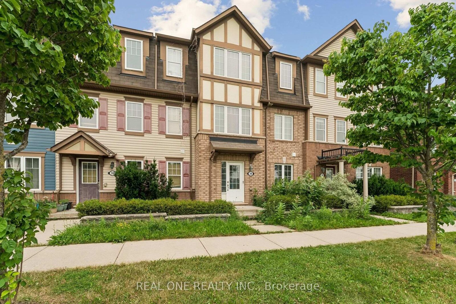 Property Photo: 30 Henneberry Lane ON L7A 0V8
