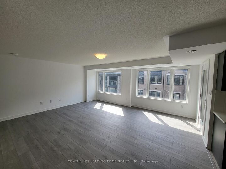 Property Photo:  27 Magnolia Lane  ON L9J 0N9 