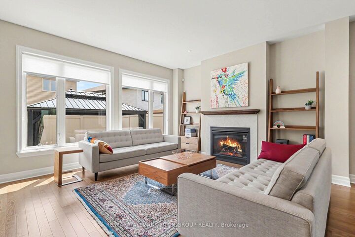 Property Photo: 260 Shinleaf Crescent ON K1W 0J2
