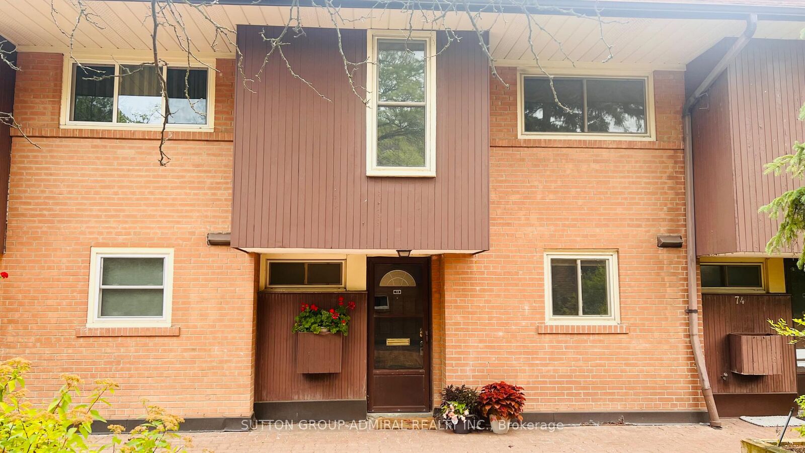 Property Photo: 6 Esterbrooke Avenue 73 ON M2J 2C2